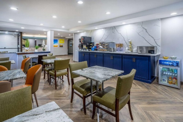 Days Inn by Wyndham Pleasant Prairie Kenosha image 12