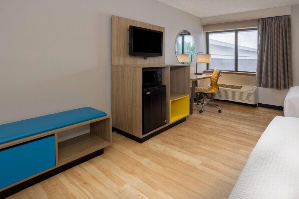 Days Inn by Wyndham Pleasant Prairie Kenosha image 17