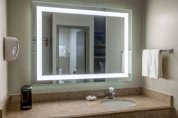 Days Inn by Wyndham Pleasant Prairie Kenosha image 28